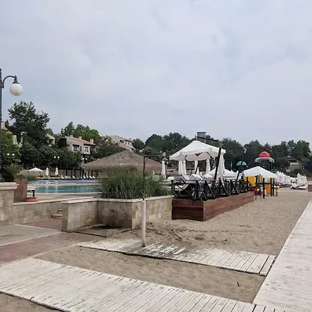 Oasis & Seaside